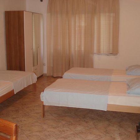 Guest House Karevic Hvar Town Habitación foto