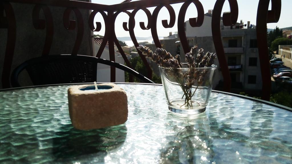Guest House Karevic Hvar Town Exterior foto